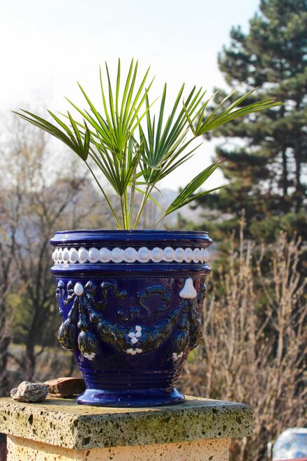 ceramice ornamentale - jardiniera cu sirag de flori